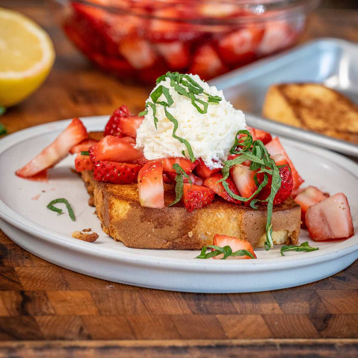 Griddled Pound Cake with Fresh Strawberries – Blackstone Products