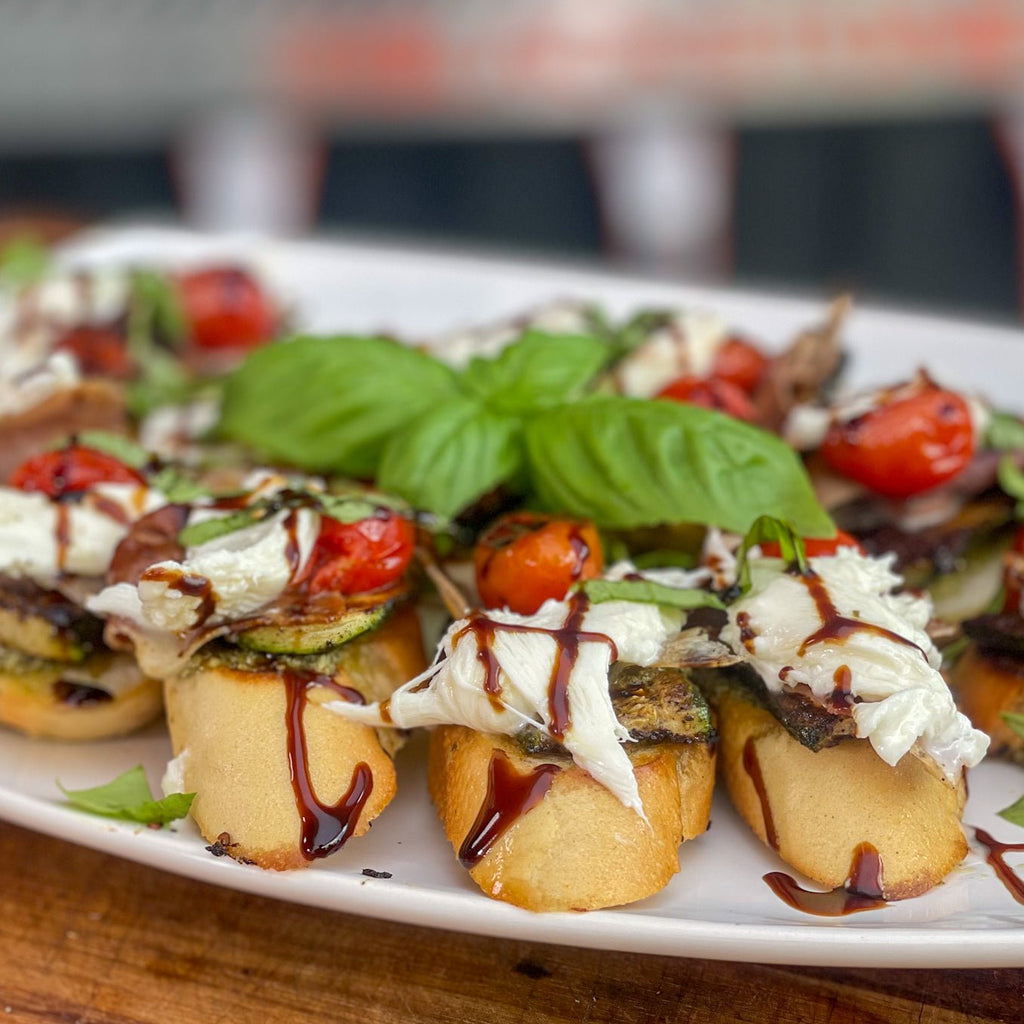 Prosciutto &amp; Zucchini Crostini



&ndash; Blackstone Products