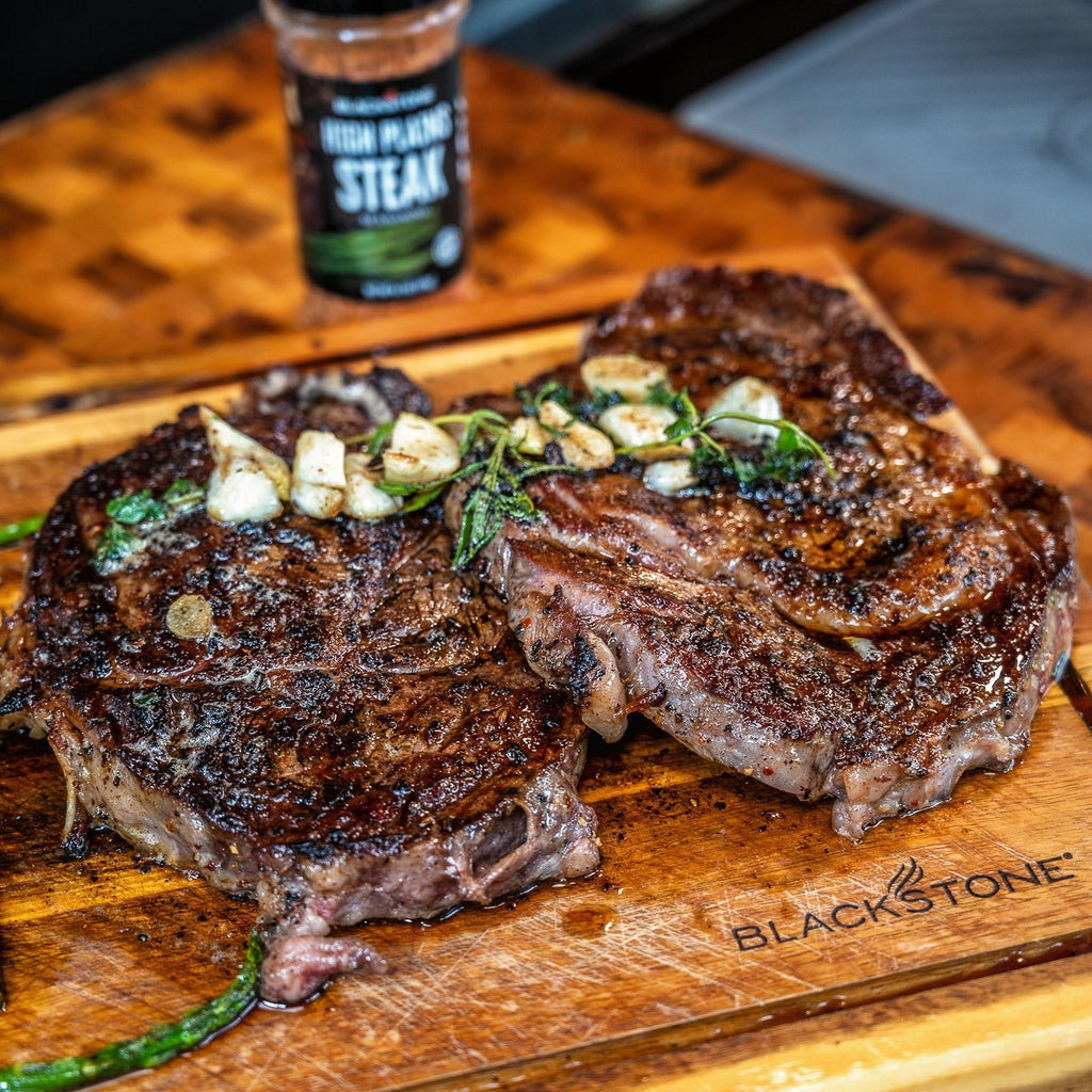 Steak and Asparagus



&ndash; Blackstone Products