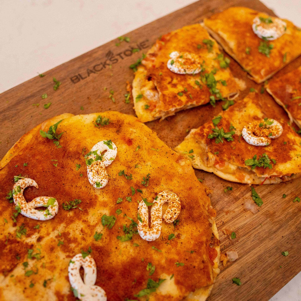 Super Easy &amp; Mega Cheesy Quesadillas



&ndash; Blackstone Products