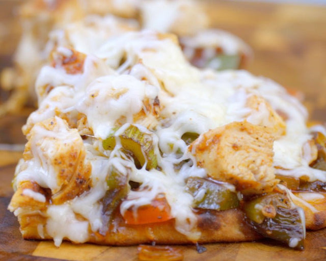 Chicken &amp; Sausage Gumbo Flatbread - Blackstone Products