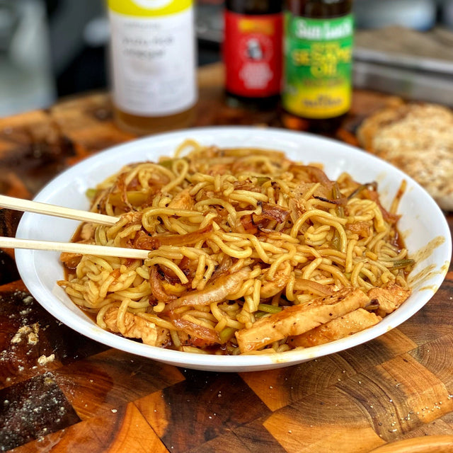 Copycat Panda Express Chicken Lo Mein - Blackstone Products