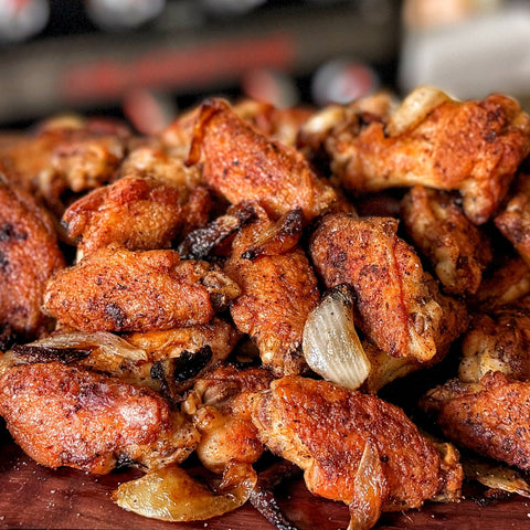 Crispy Chicken Wings with White BBQ Sauce