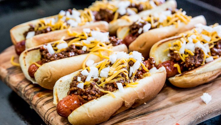 Griddle Chili Dogs - Blackstone Products