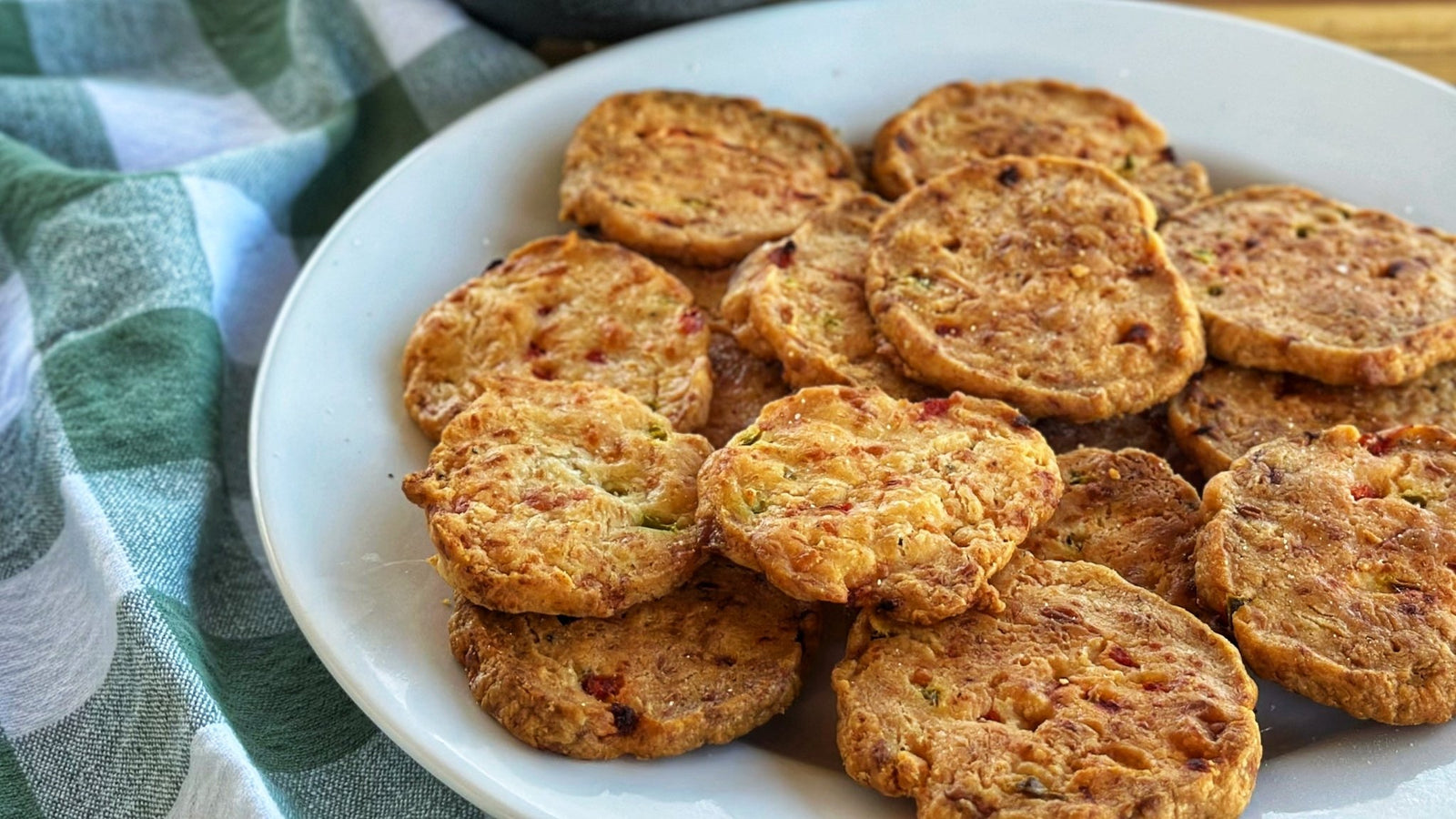 Pimento Cheese Crackers - Blackstone Products