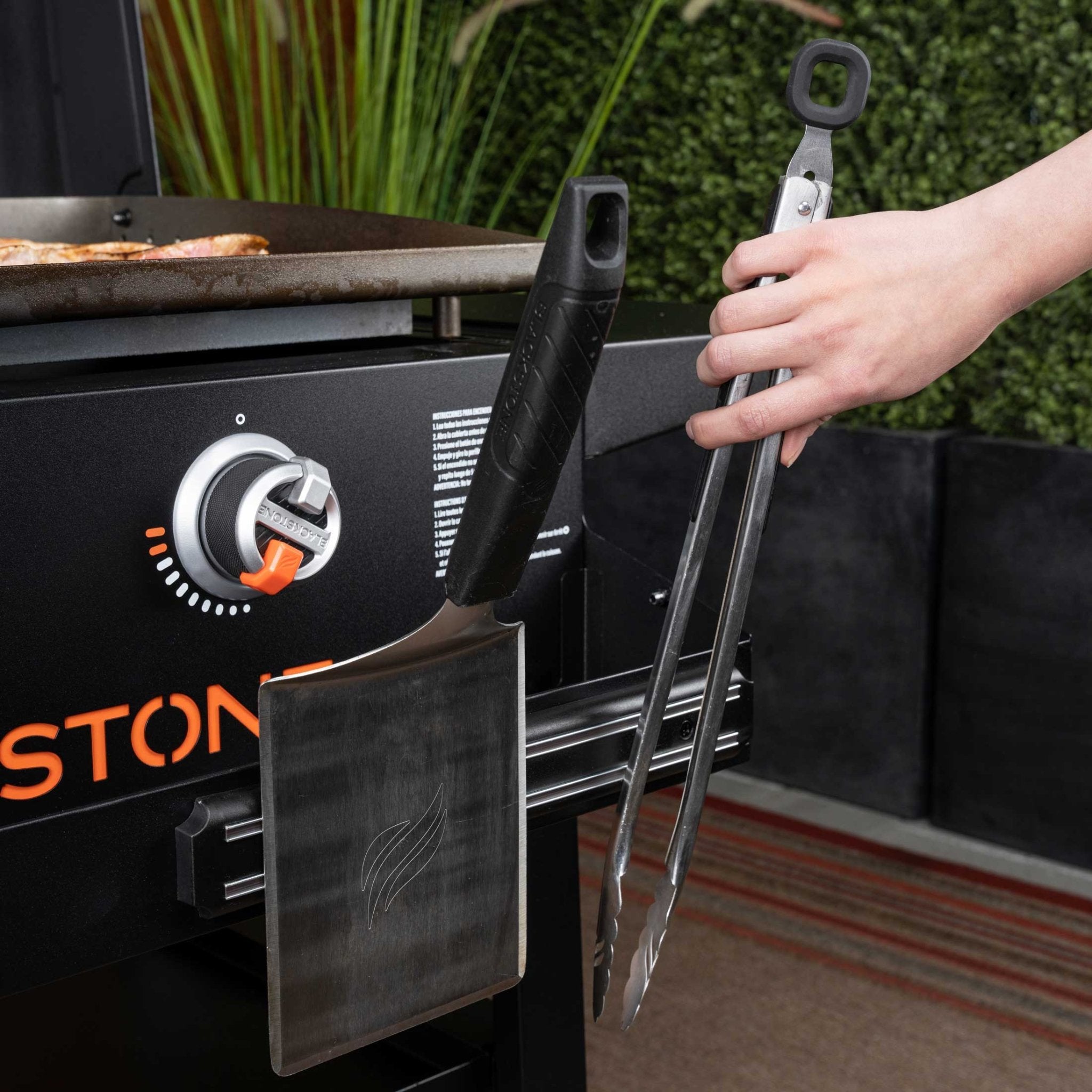 28 inch griddle with hood and front shelf - Blackstone Products