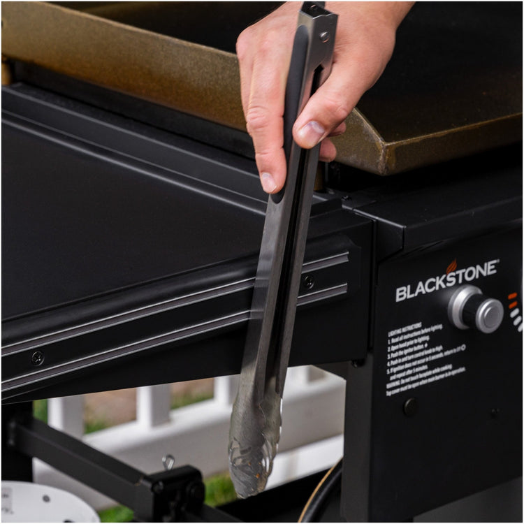 Use the side shelf magnetic toolbar to conveniently store your tools when not in use. 