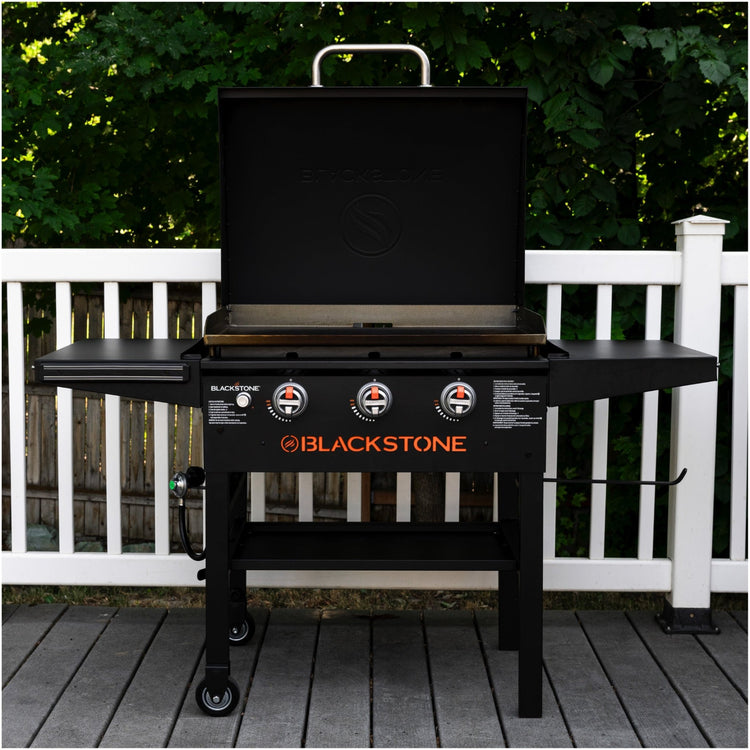 The 28" Griddle with Hood is the perfect centerpiece for your outdoor patio. 