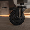Locking swivel caster wheels ensure your griddle can move with ease or be locked into place. 