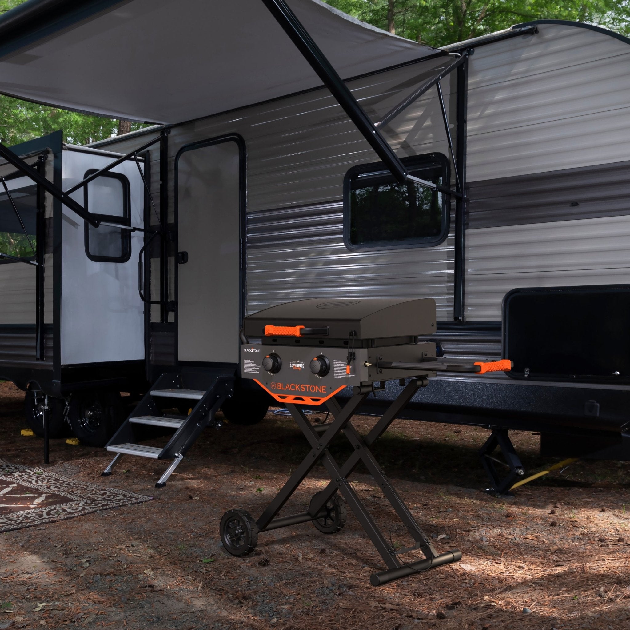 Adventure Ready 22” Griddle with Flexfold Legs - 22