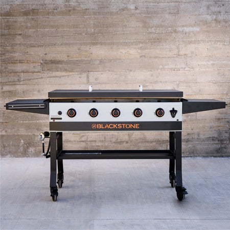 Bronco 44" Griddle with Hard Cover - Blackstone Products