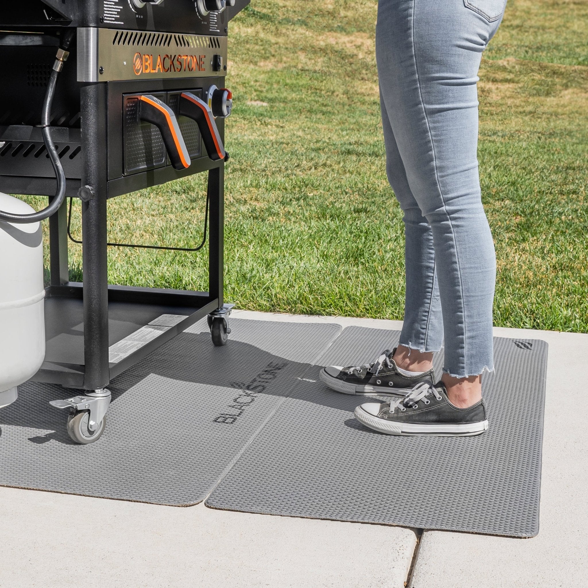 Culinary XL Griddle Floor Mat - Must - Have Griddle Accessories | Blackstone Products