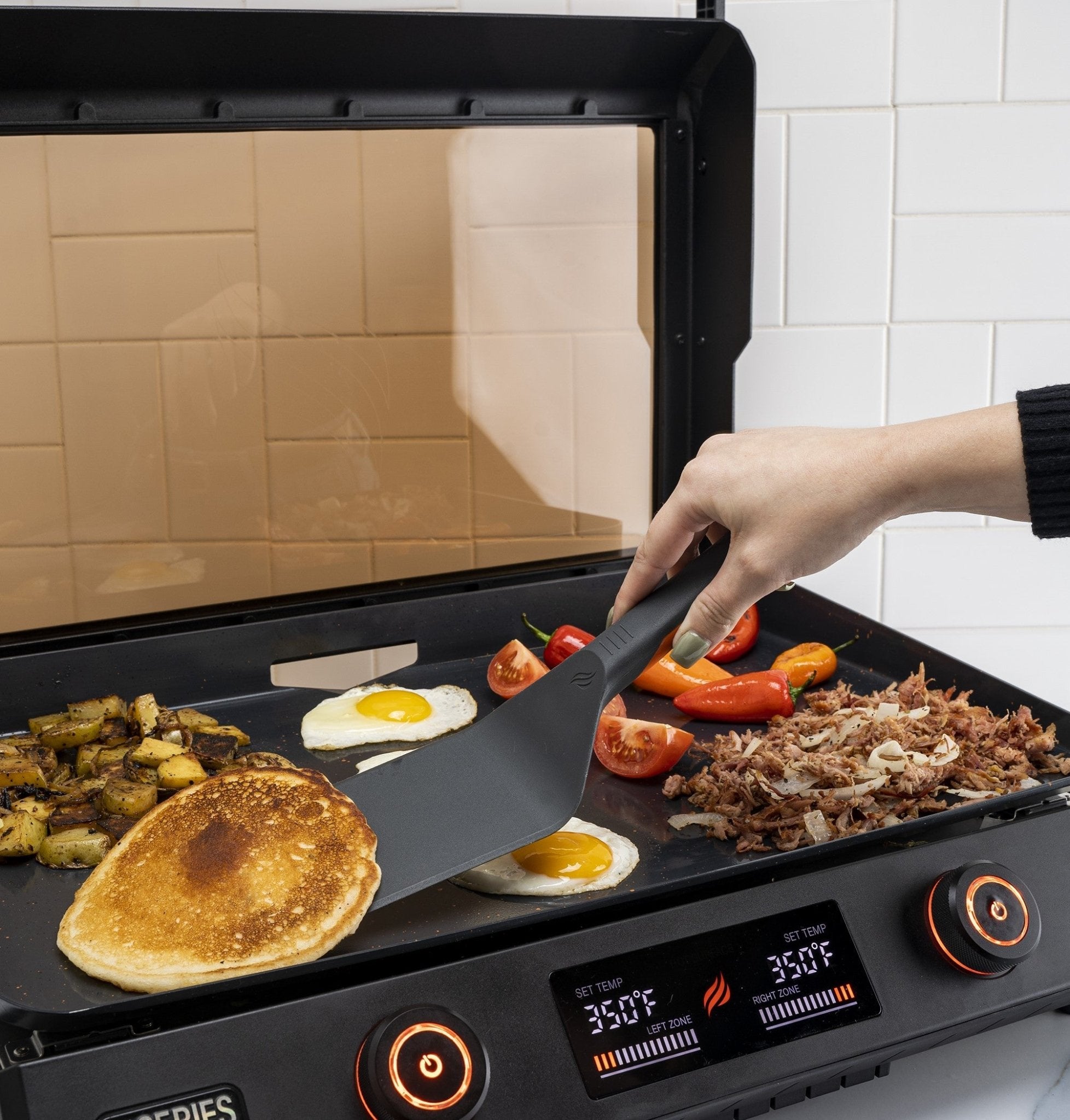 E - Series 4 - Piece Griddle Toolkit - E - Series | Blackstone Products