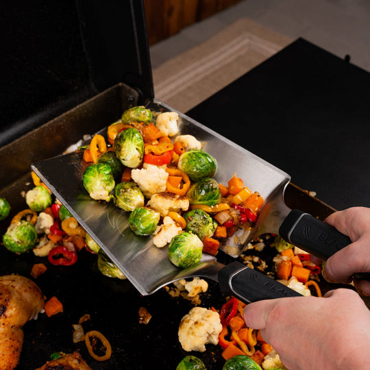 Iron Forged Deluxe Kit - Must - Have Griddle Accessories | Blackstone Products