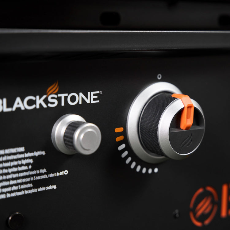 The electric push-button ignition ensures effortless lighting every time. 
