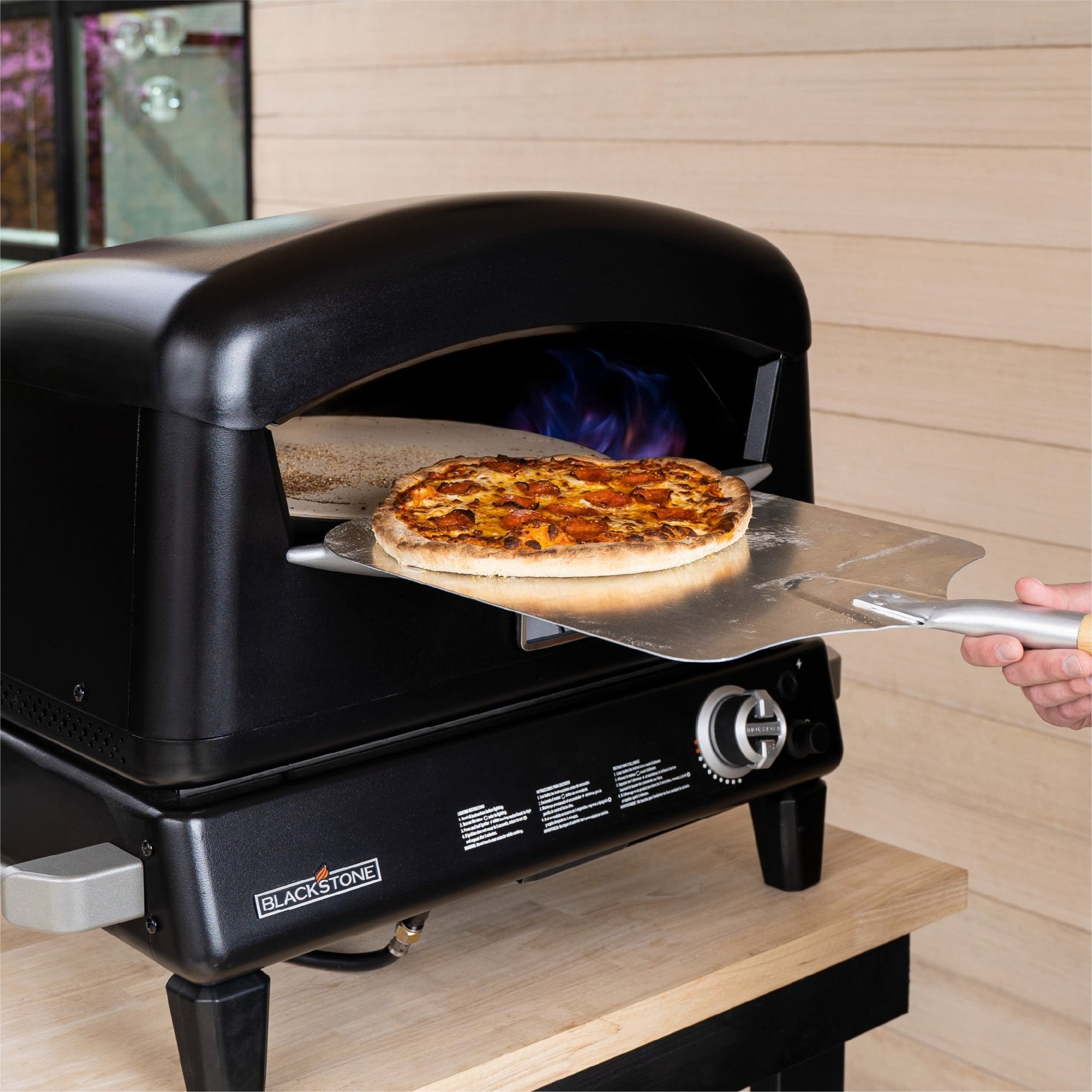 Cooking pizza