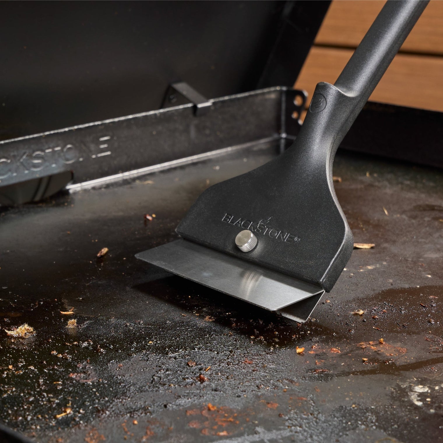 Pro Series Heavy Duty Scraper - Cleaning & Care | Blackstone Products
